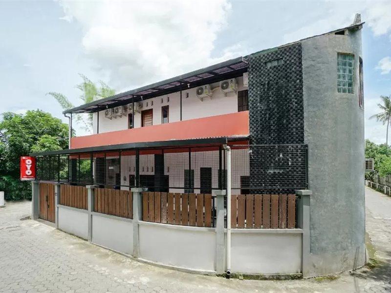 Reddoorz Syariah At Falisha Umy Ngabean Buitenkant foto