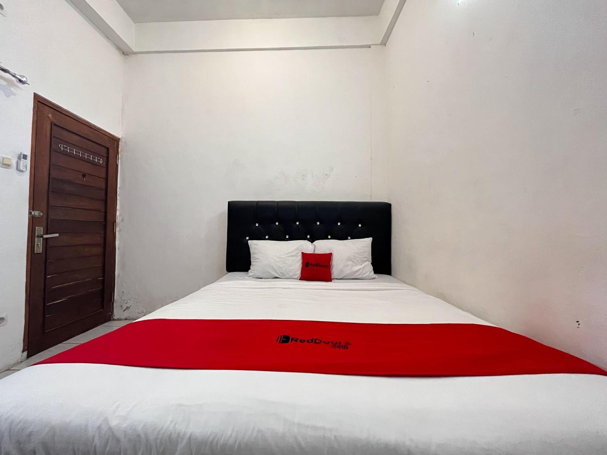 Reddoorz Syariah At Falisha Umy Ngabean Buitenkant foto